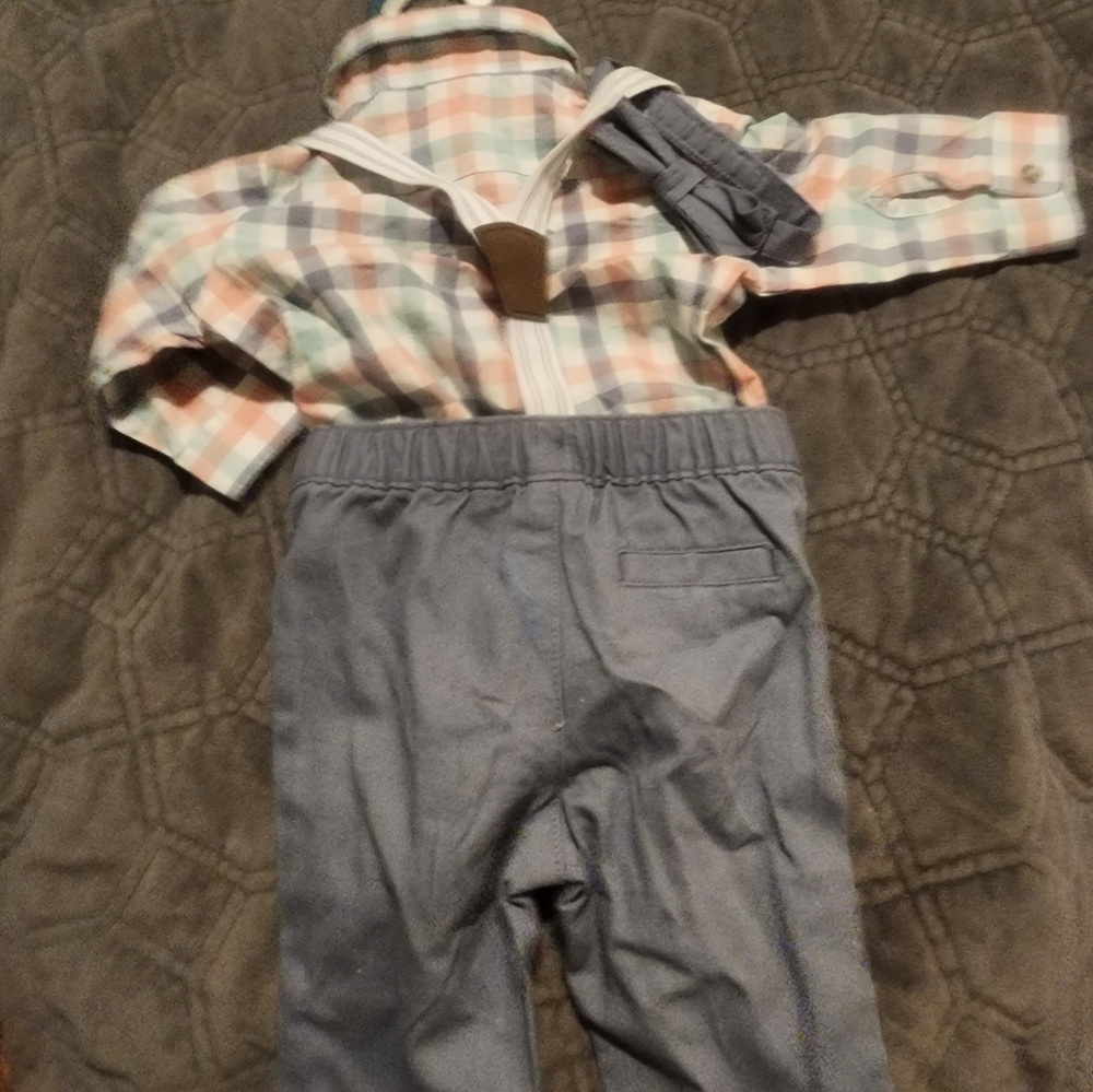 Baby boy Carters 3 month 4 piece outfit.